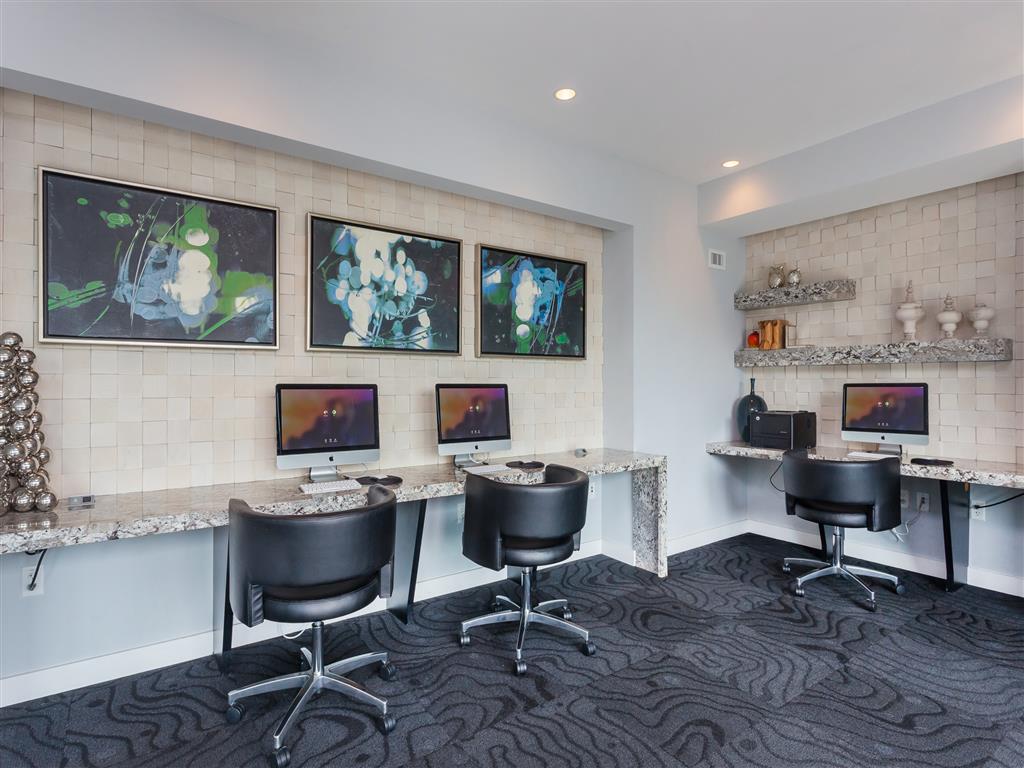 DelRay Tower Image 43