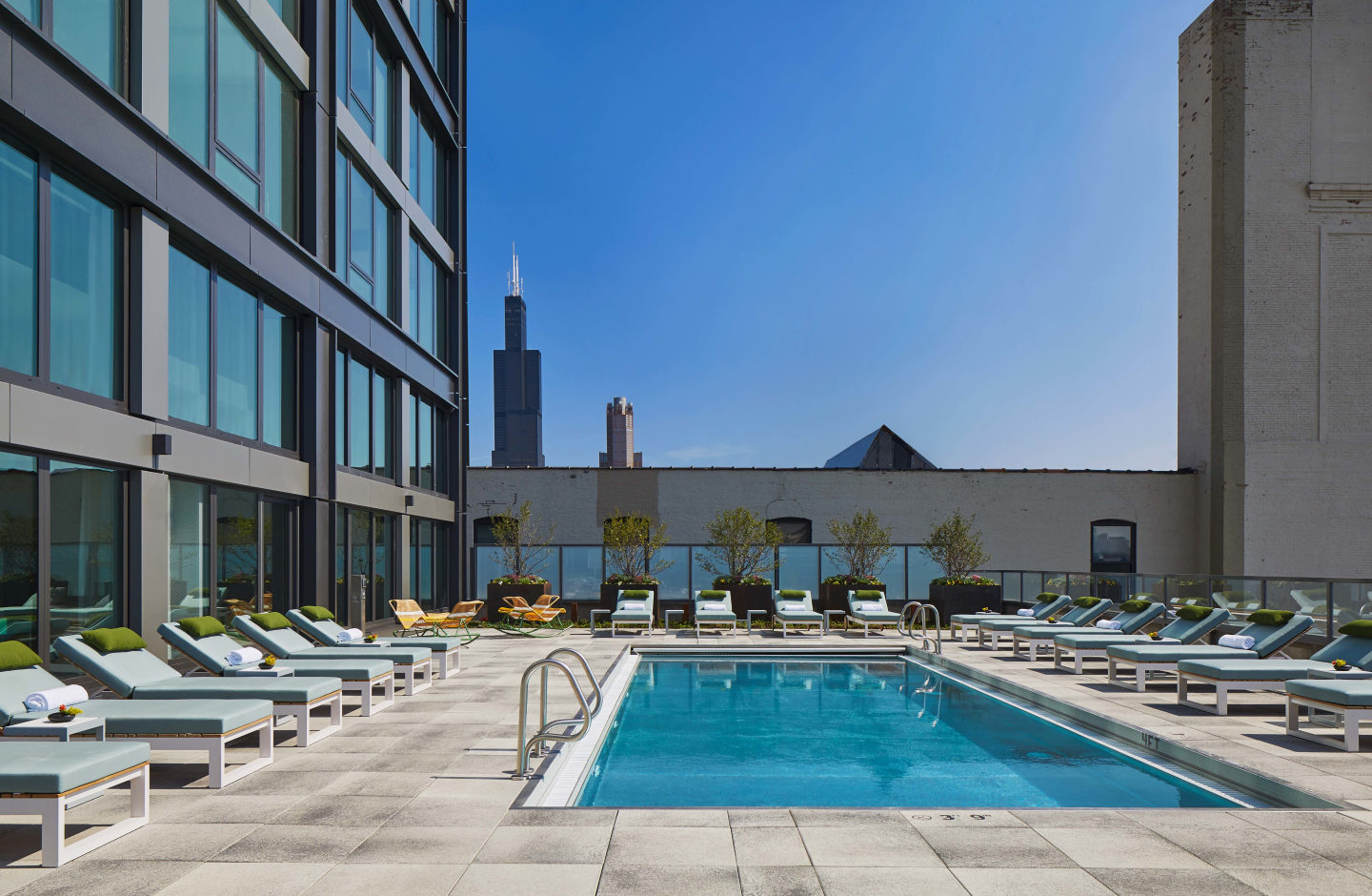 Landmark West Loop Image 34