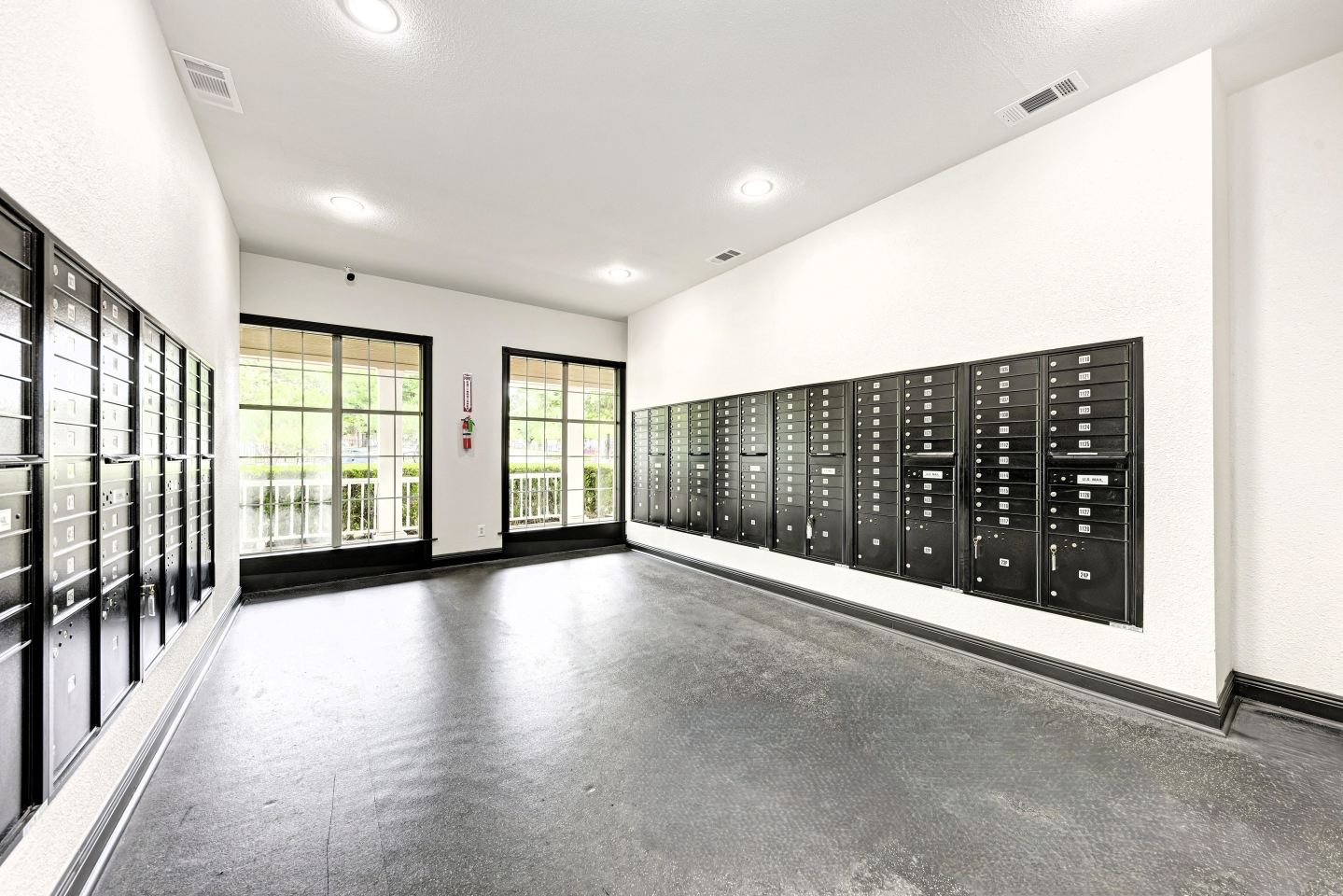 Arrowhead Park Apartments Image 4