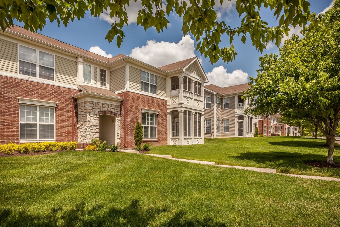 Pebble Brook Village Image 3
