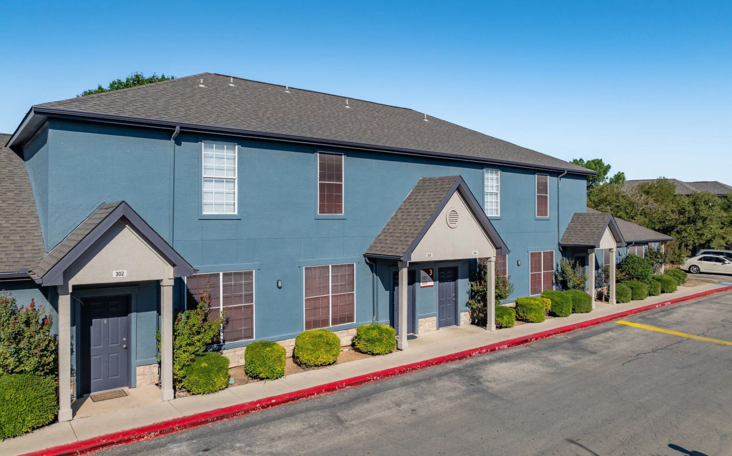 Houston Street Townhomes Image 8
