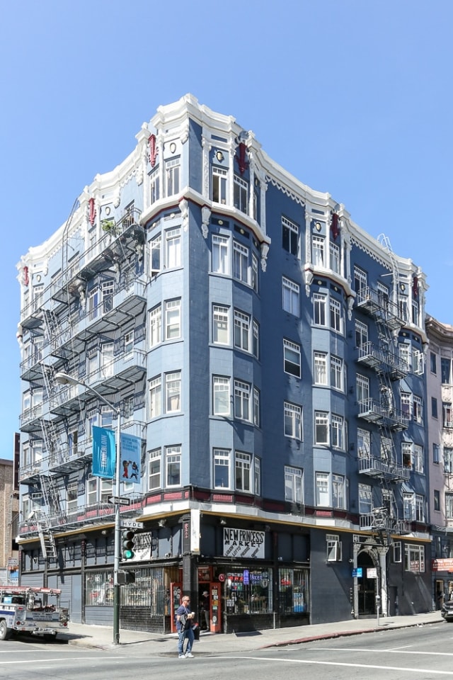305 Hyde St. Image 1