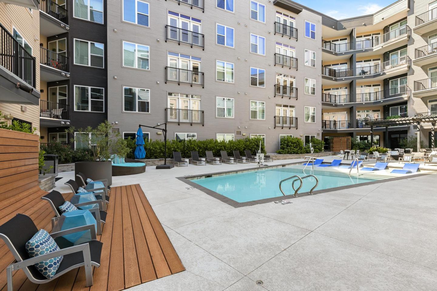 The Dartmouth North Hills Apartments Image 11