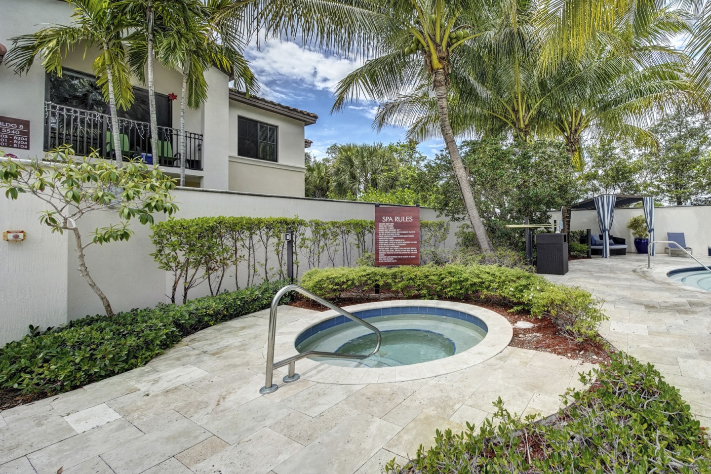 Solle Davie Luxury Apartments Image 26