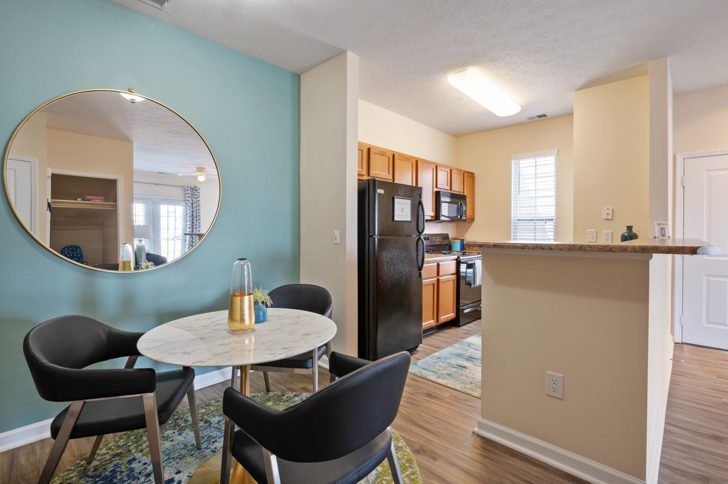 Hartshire Lakes Apartments Image 2