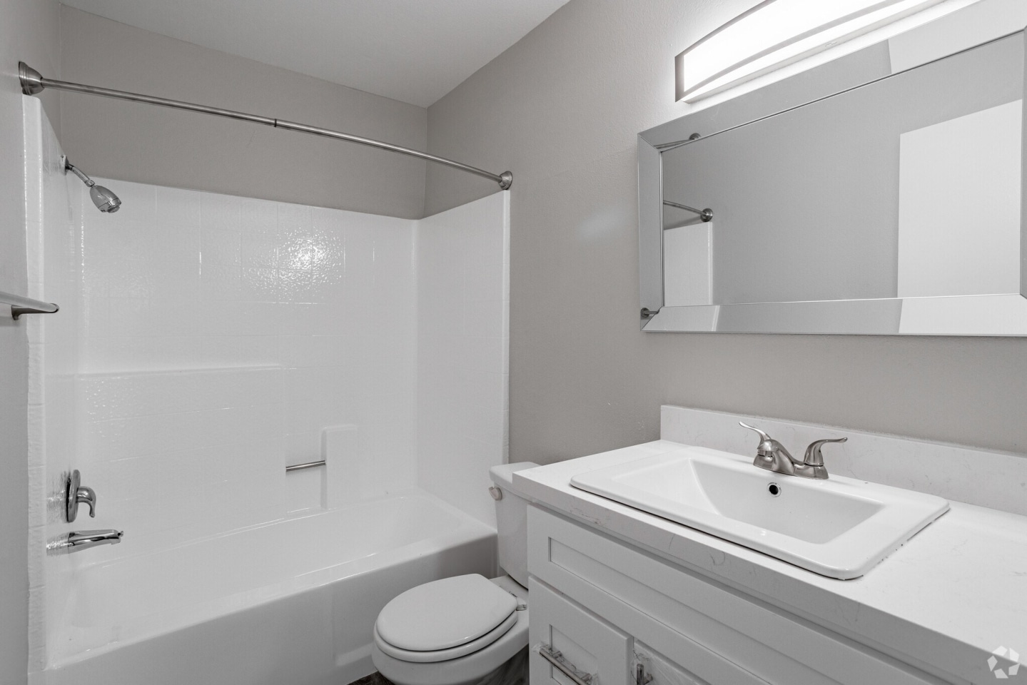 Lincoln Park Apartments Image 9
