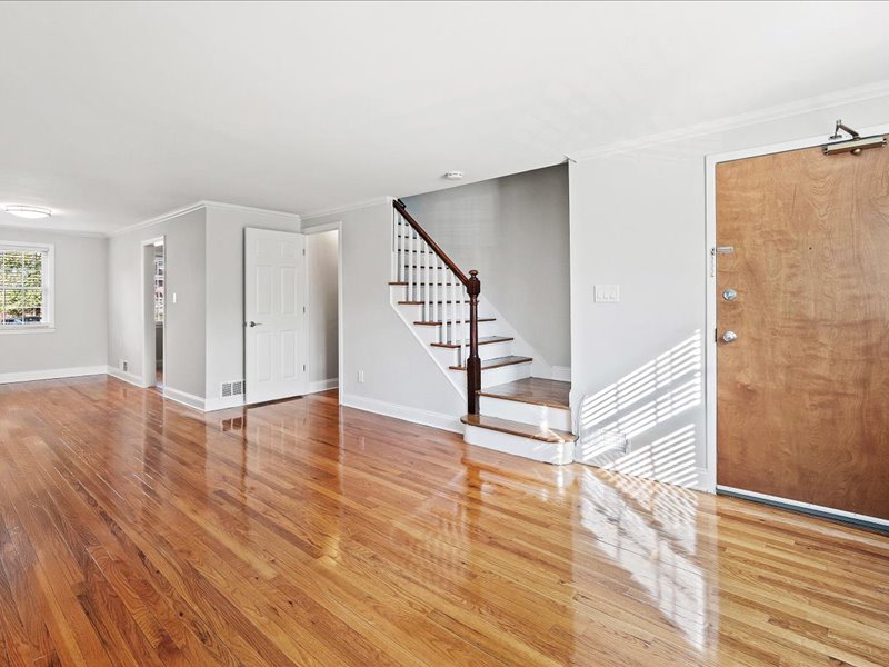 Spring Hill Apartments Image 31