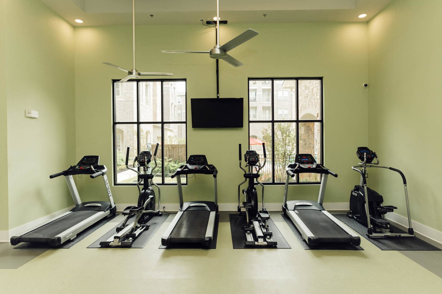 Luxia Craig Ranch Image 31