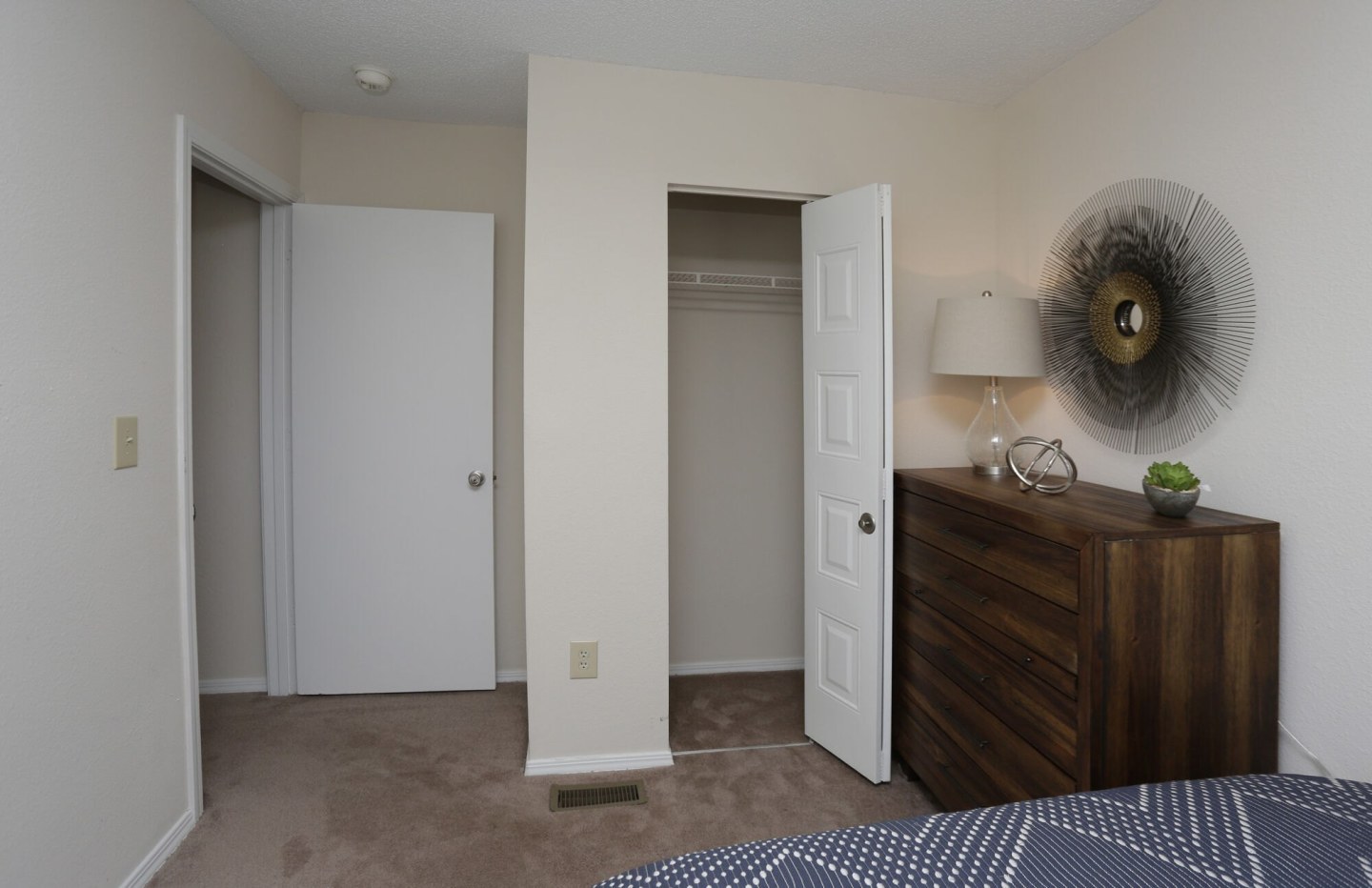 Acasa River Crest Image 12