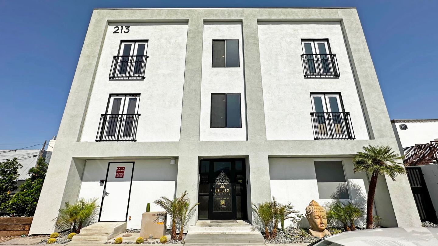 DLUX Lofts Image 4