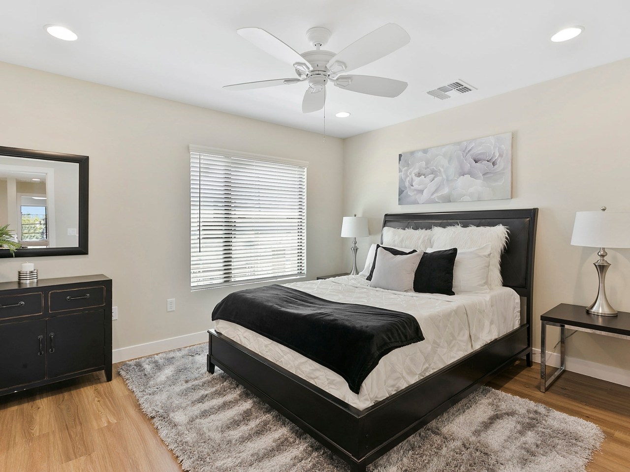 The Hardy Tempe Townhome Living Image 7
