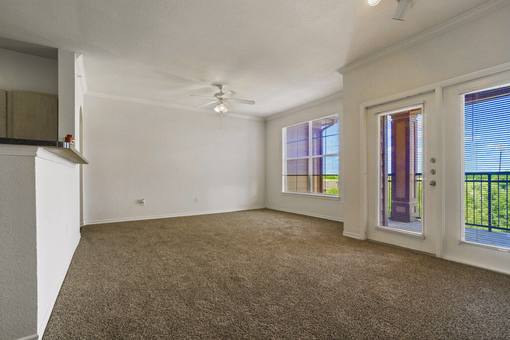 Blue Lake Villas II Image 3