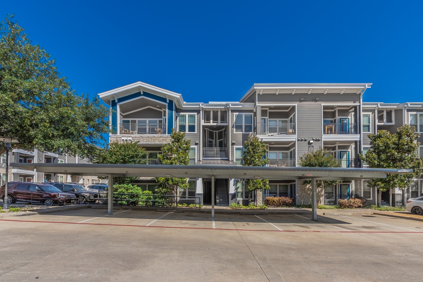 Lakewood Flats Image 14