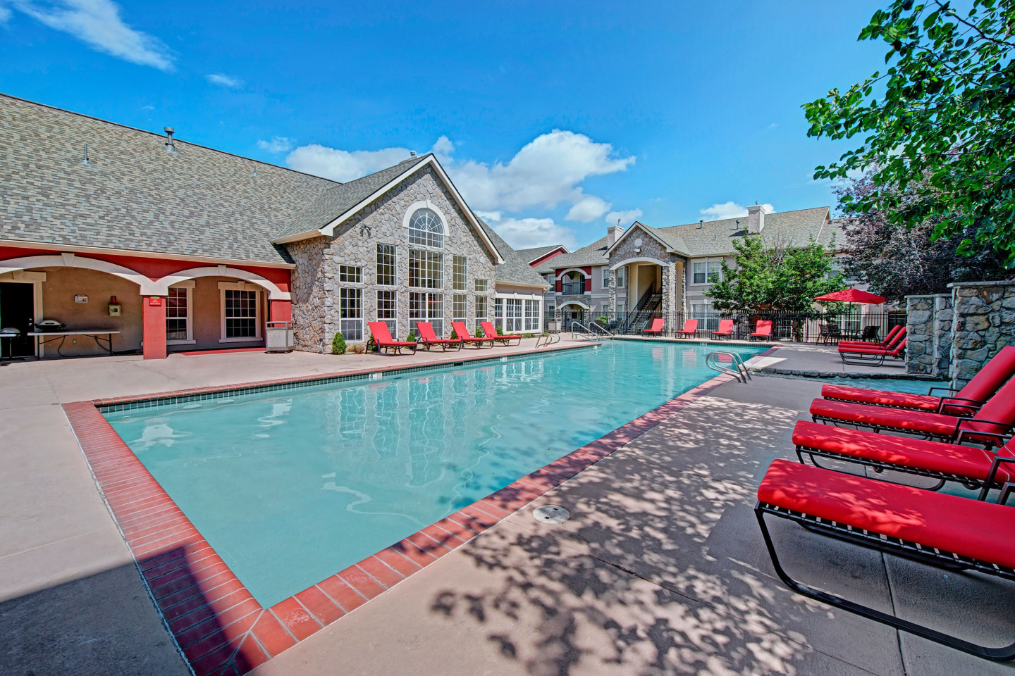 Camelback Pointe Apartment Homes Image 16