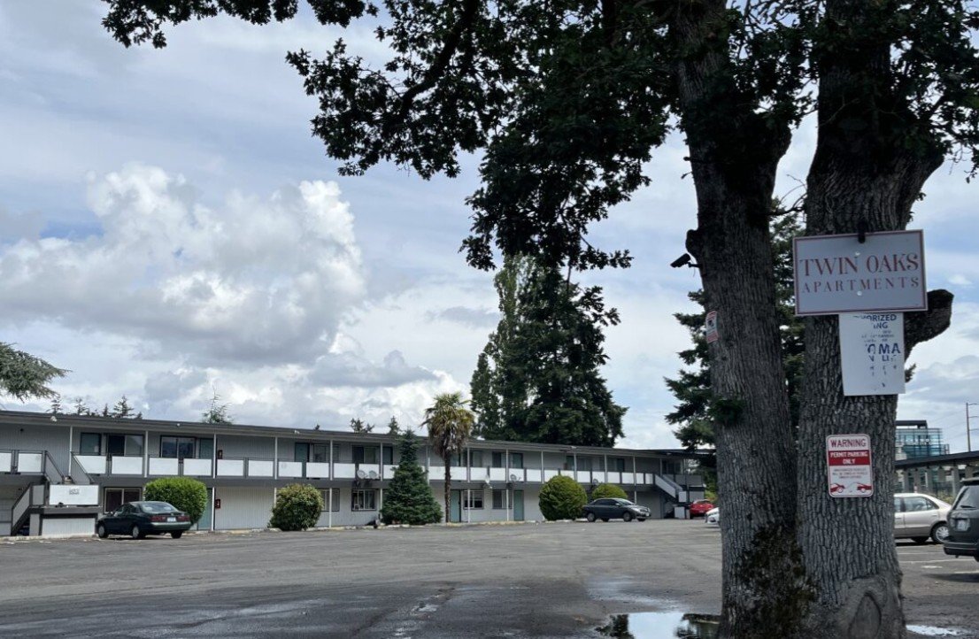 Twin Oaks Image 5