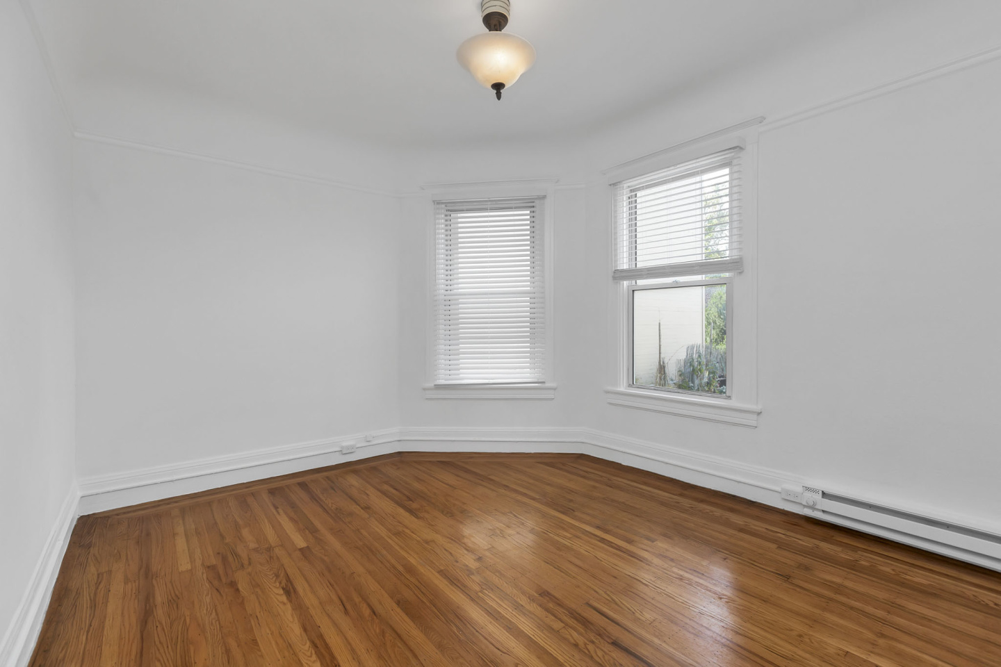 609 Ashbury Image 8