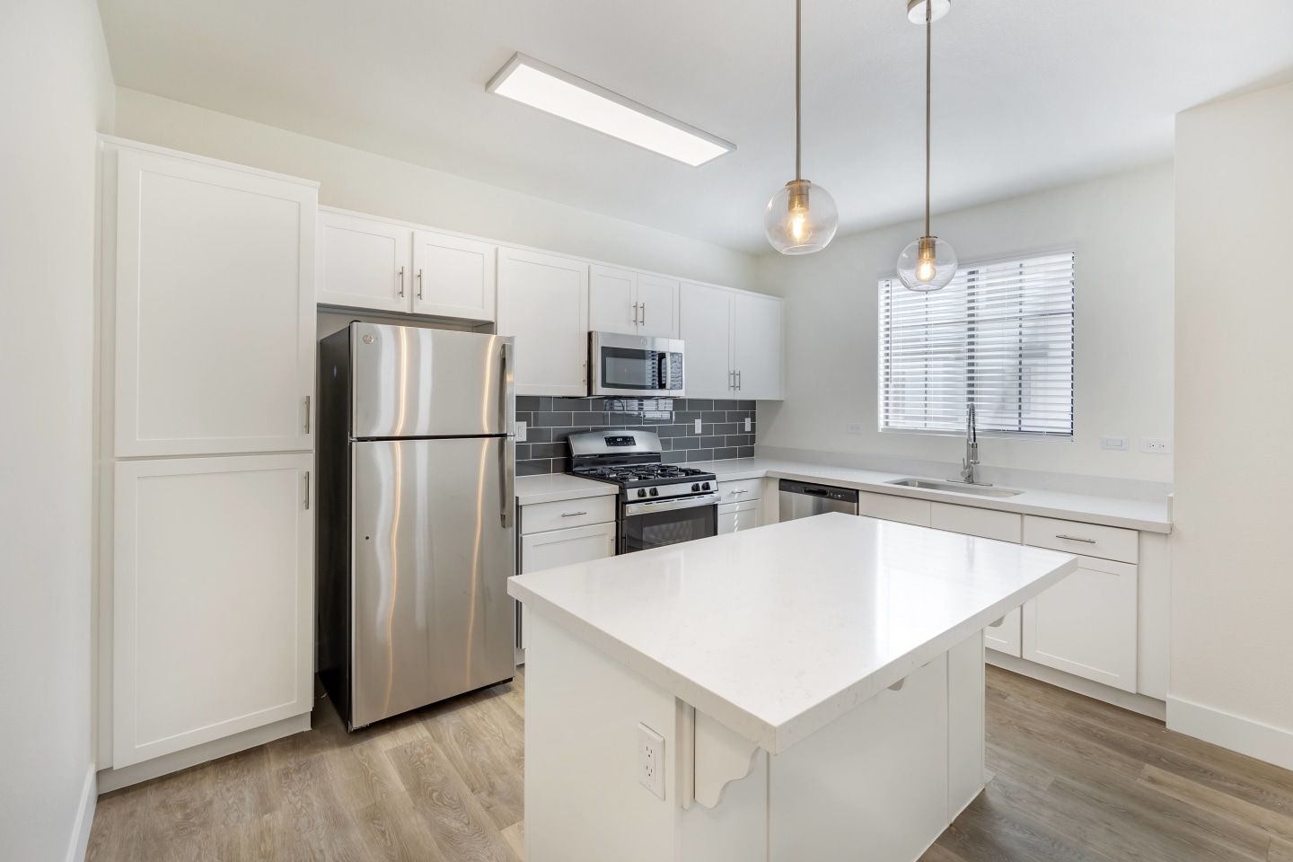 The Michael B Townhomes and Flats Image 31