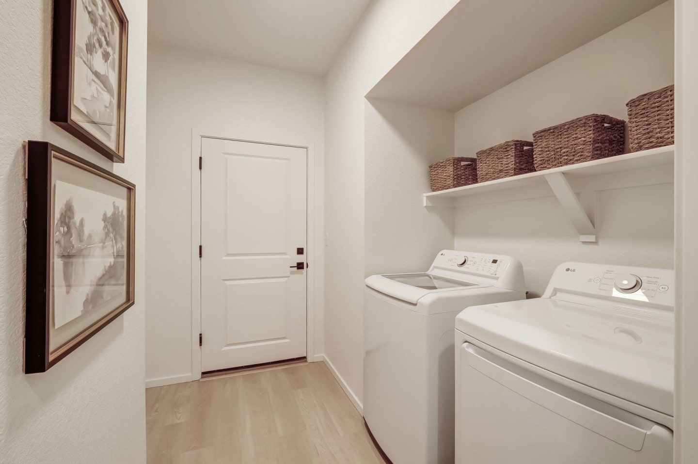 Bloom Rental Living Image 14