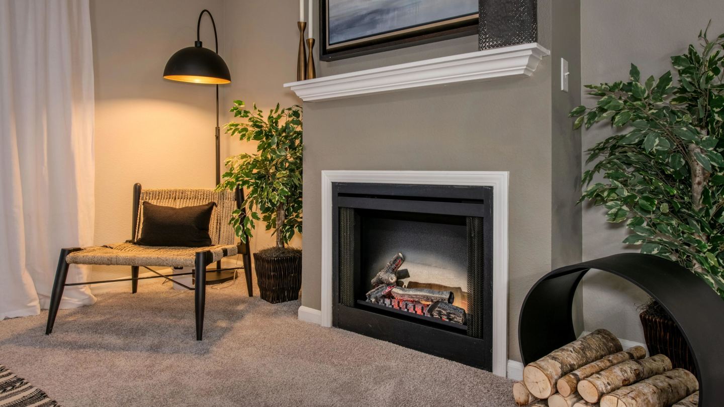 Lenox West Luxury Apartments Image 6