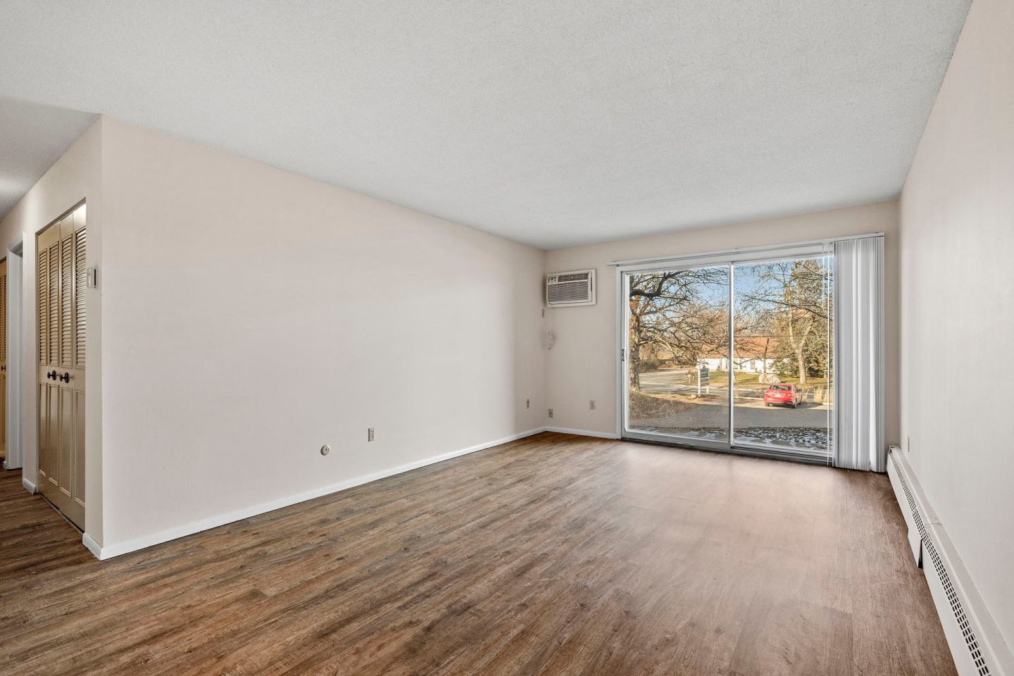 Cedarwood West Apartments Image 3