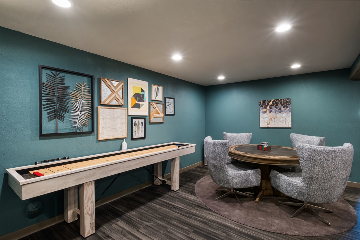 Cedarwood Image 16