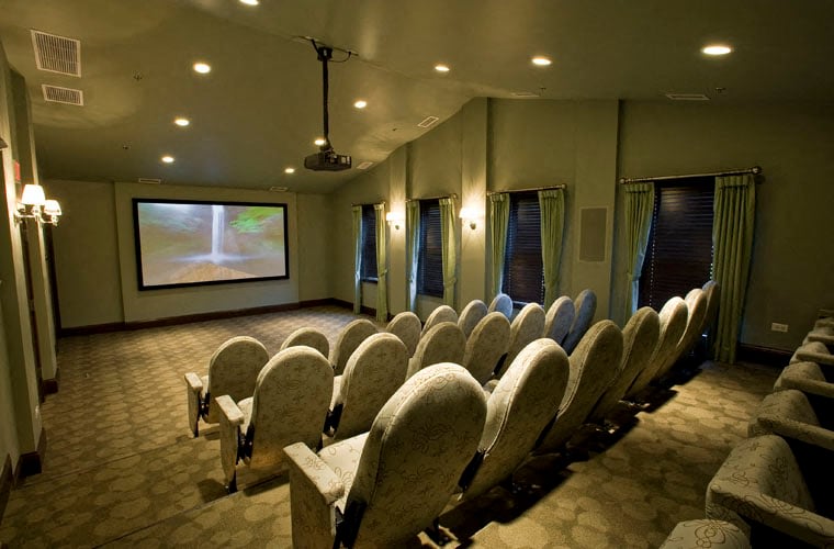 Versailles on the Lake-Schaumburg-Furnished Image 15