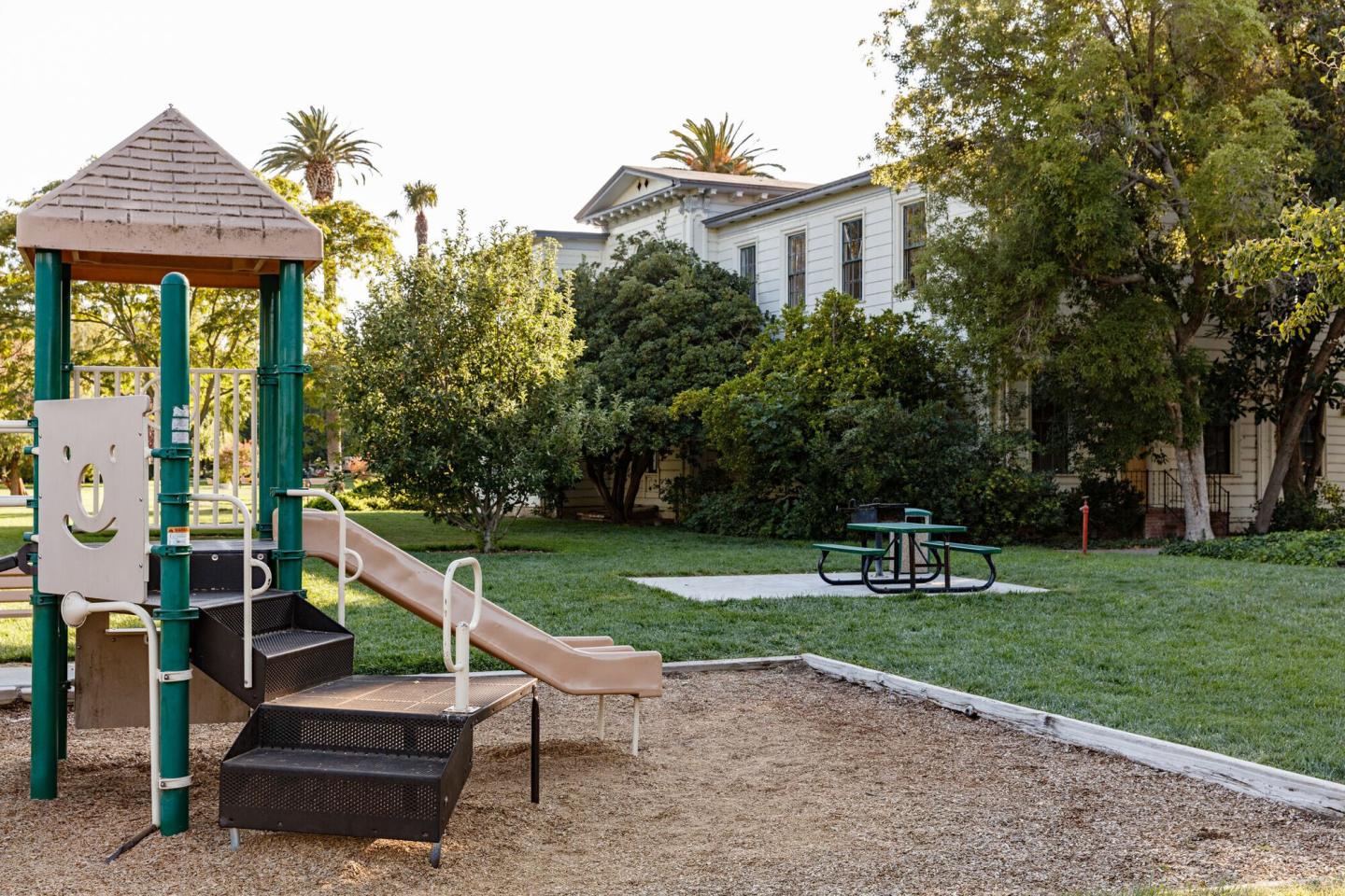 Mansion Grove Image 14