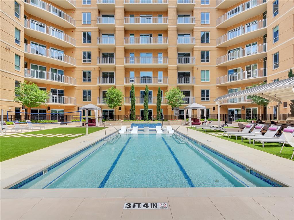 Preston Hollow Village Image 40