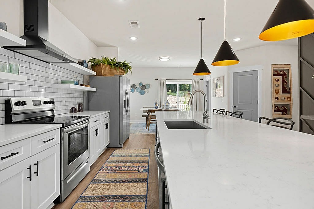 Blu South Townhomes Image 30