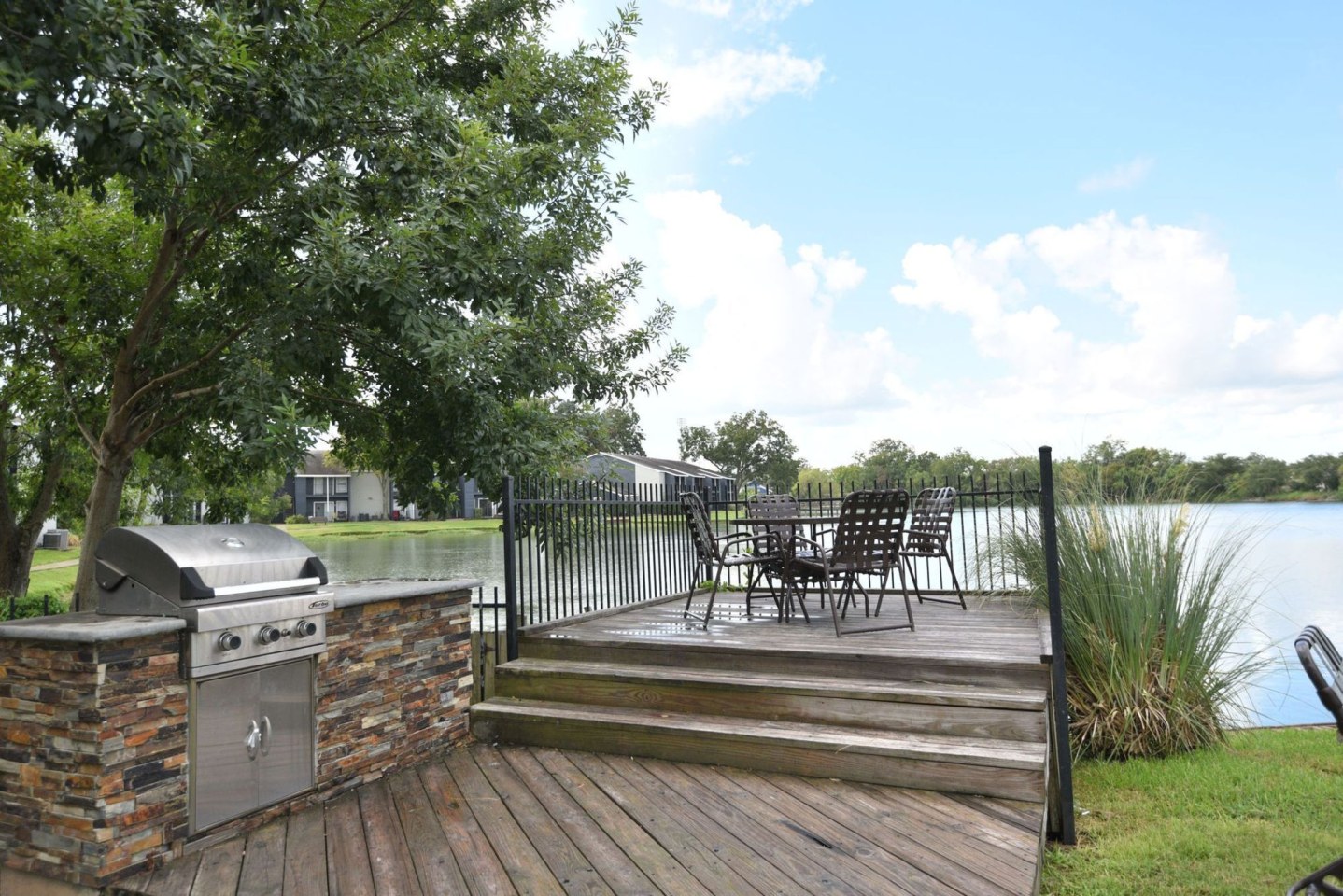 LakeVue Image 11