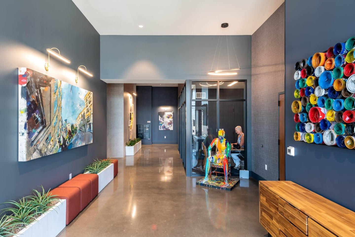 Pivot Image 72
