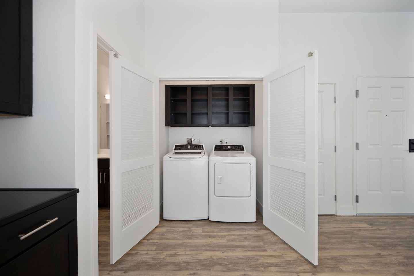 Vela Apartments Image 107