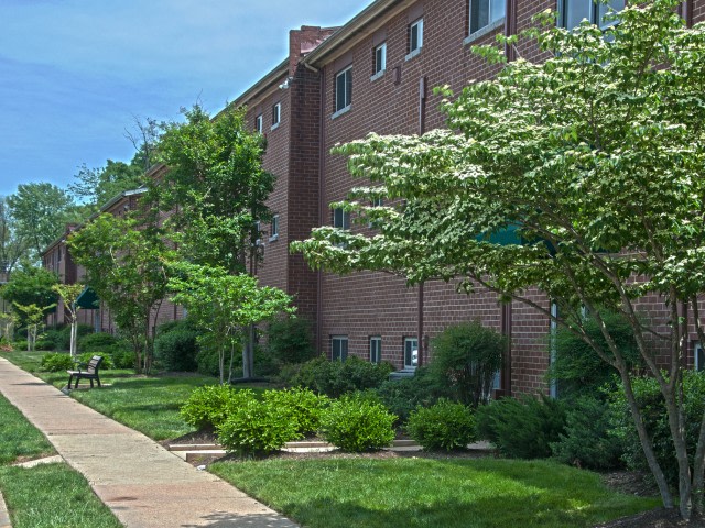 Crain Court Image 11