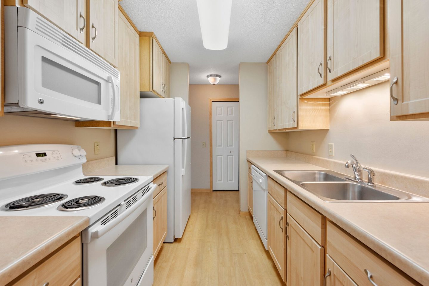 Forest Place Apartments Image 2