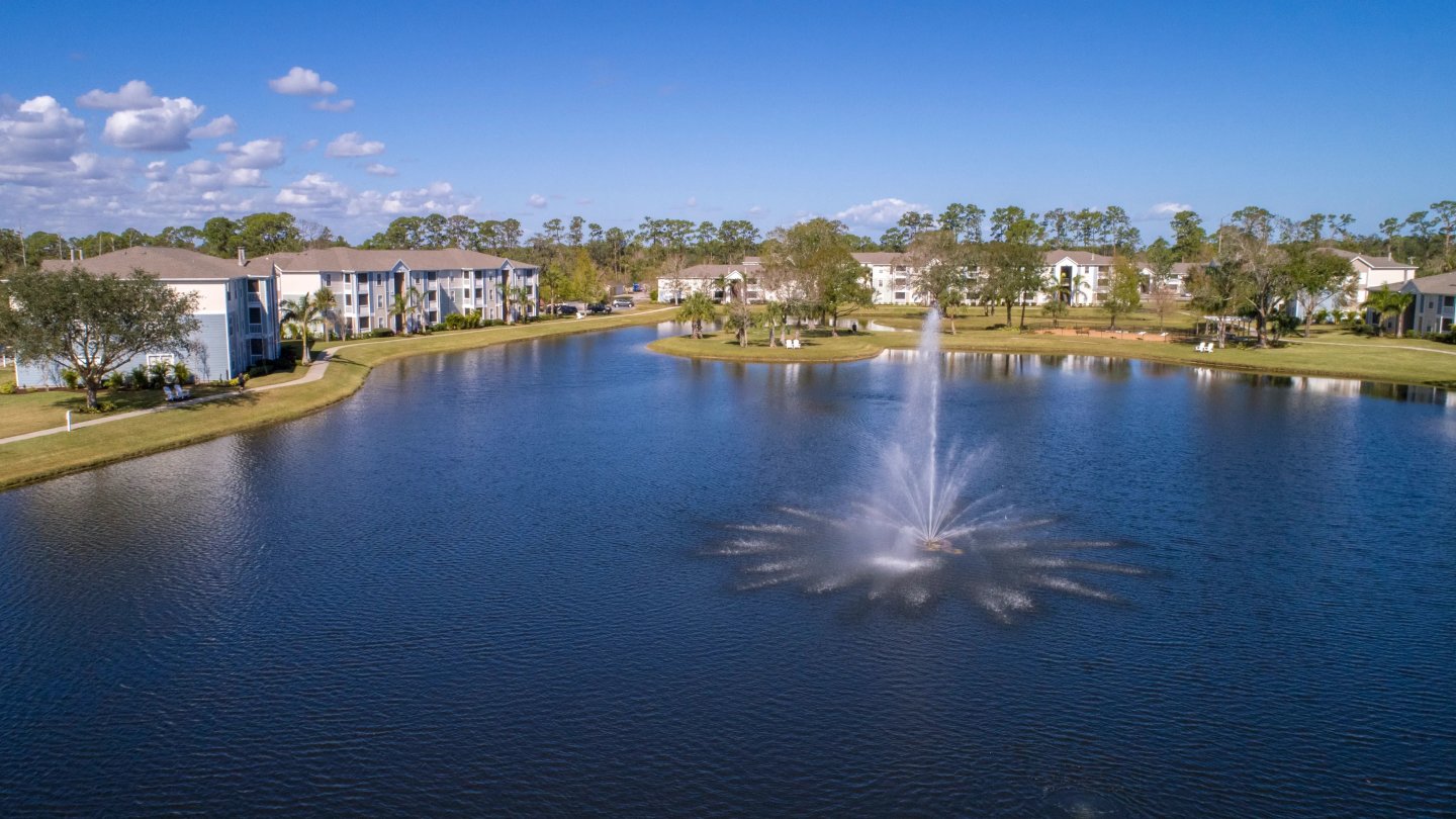 Grand Oaks at the Lake Image 3
