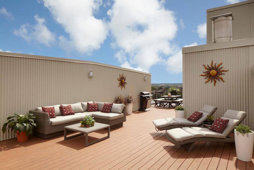 Riverwalk Apartments Image 10