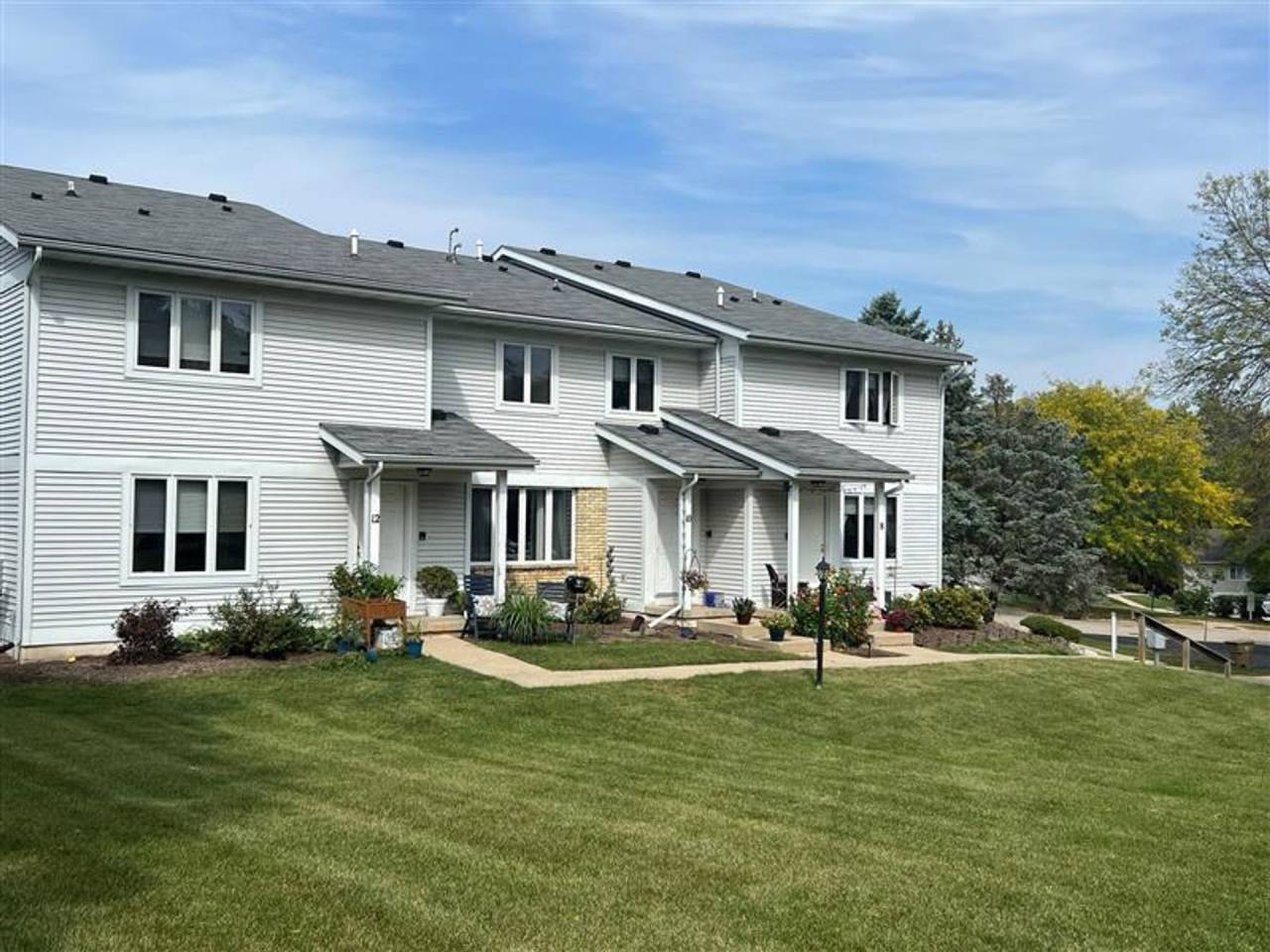 Madison Townhomes Image 2