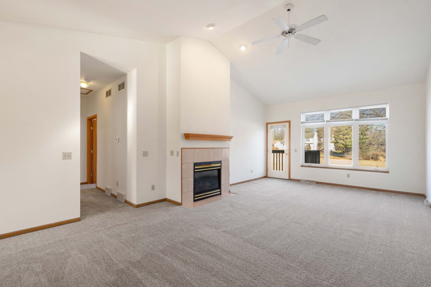 The Viroqua at Pine Ridge Apartments Image 10