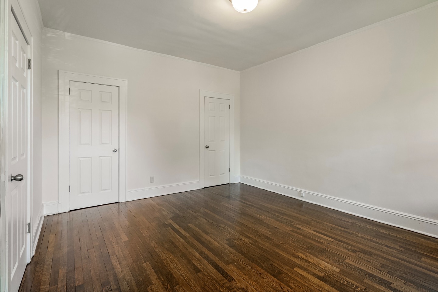 55 Monroe Place Apartments Image 8