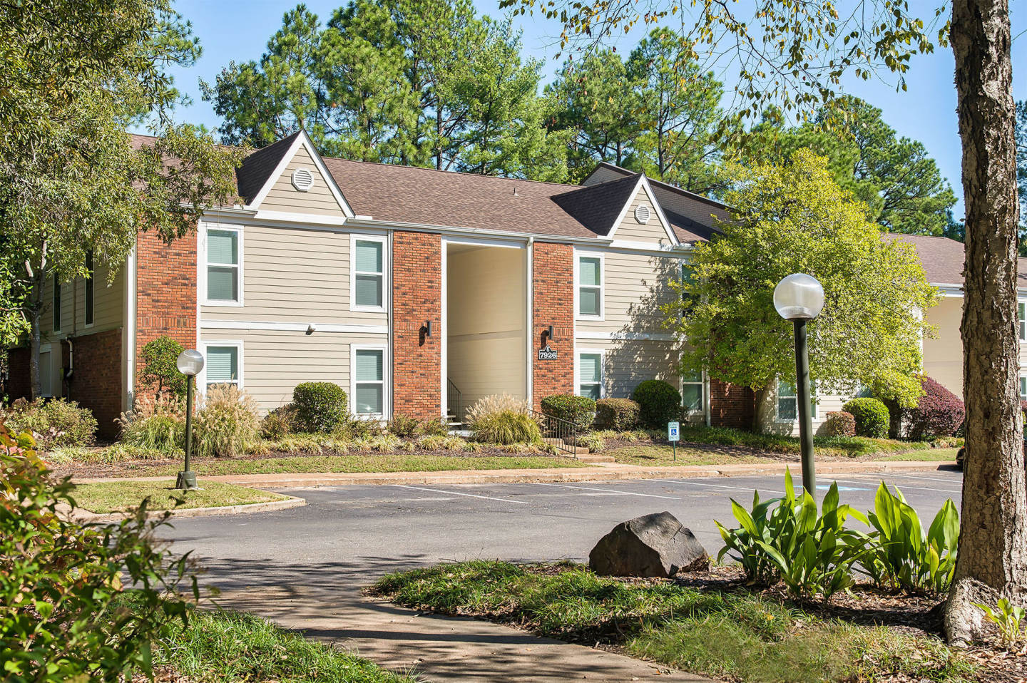 Farmington Gates Image 2