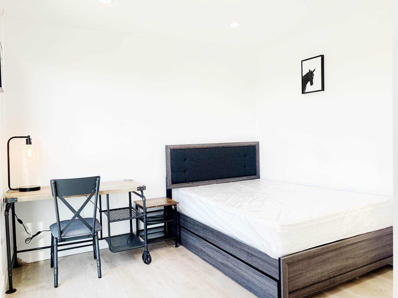 1664 W 37th Street - Co-Living Image 8