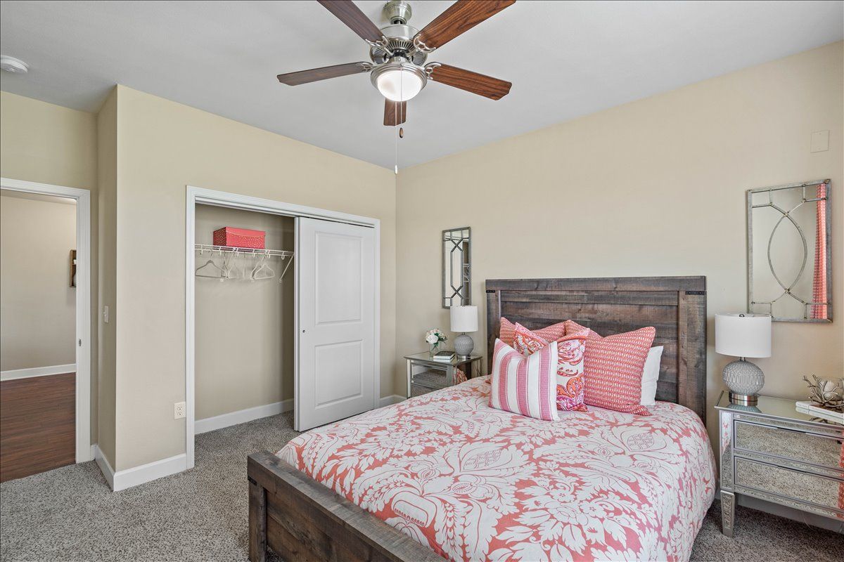 The Residences at Bluhawk Image 23