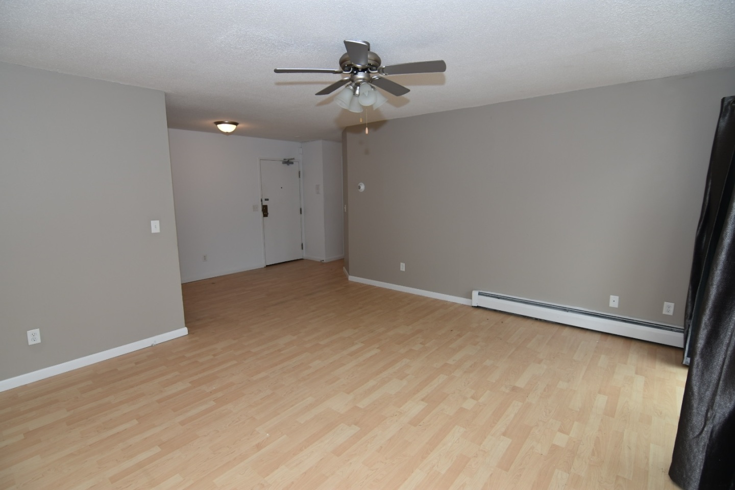 2740 Pleasant Avenue S Image 2