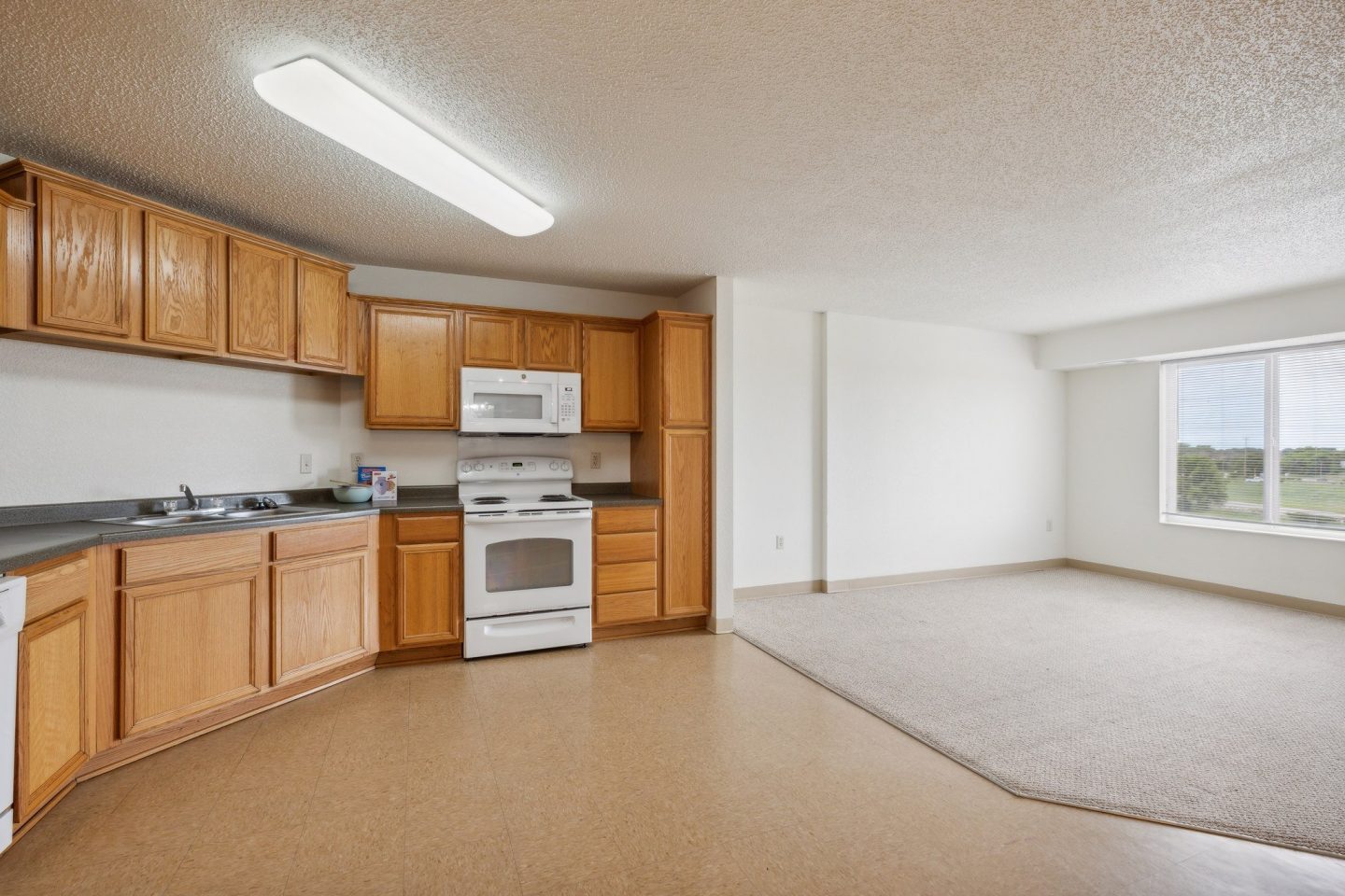 Lakewood Apartments Image 13