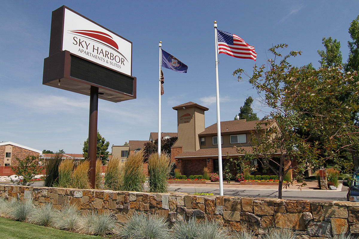 Sky Harbor Apartment Homes Image 2