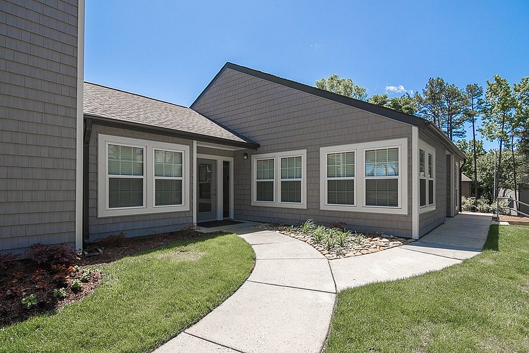 Parkwood Apartment Homes Image 32