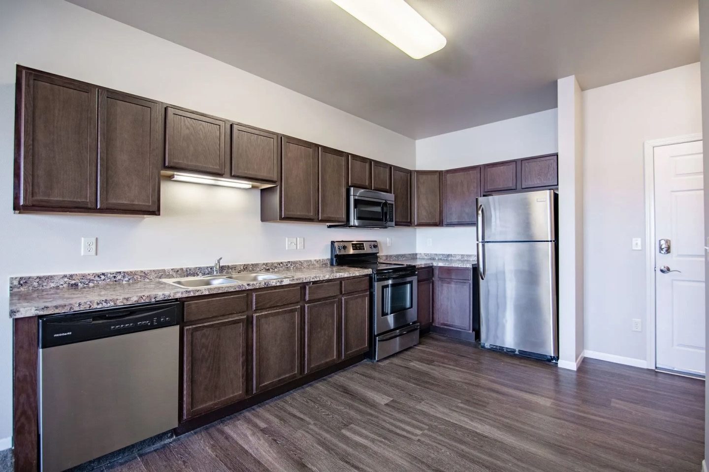 West Creek Crossing Apartments Image 4