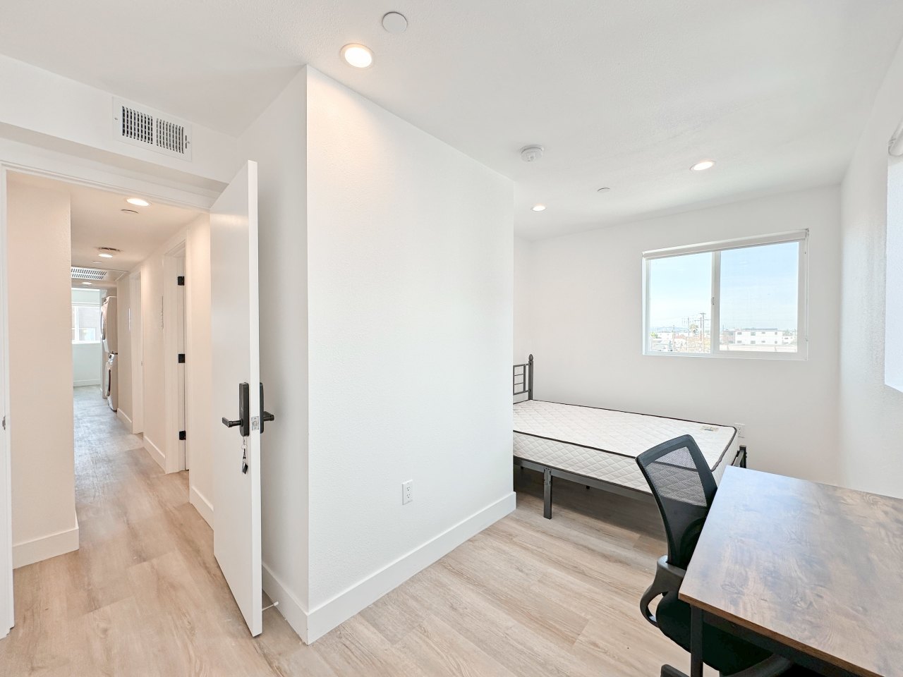 TL 1361 W 35th St - Co-Living Image 22