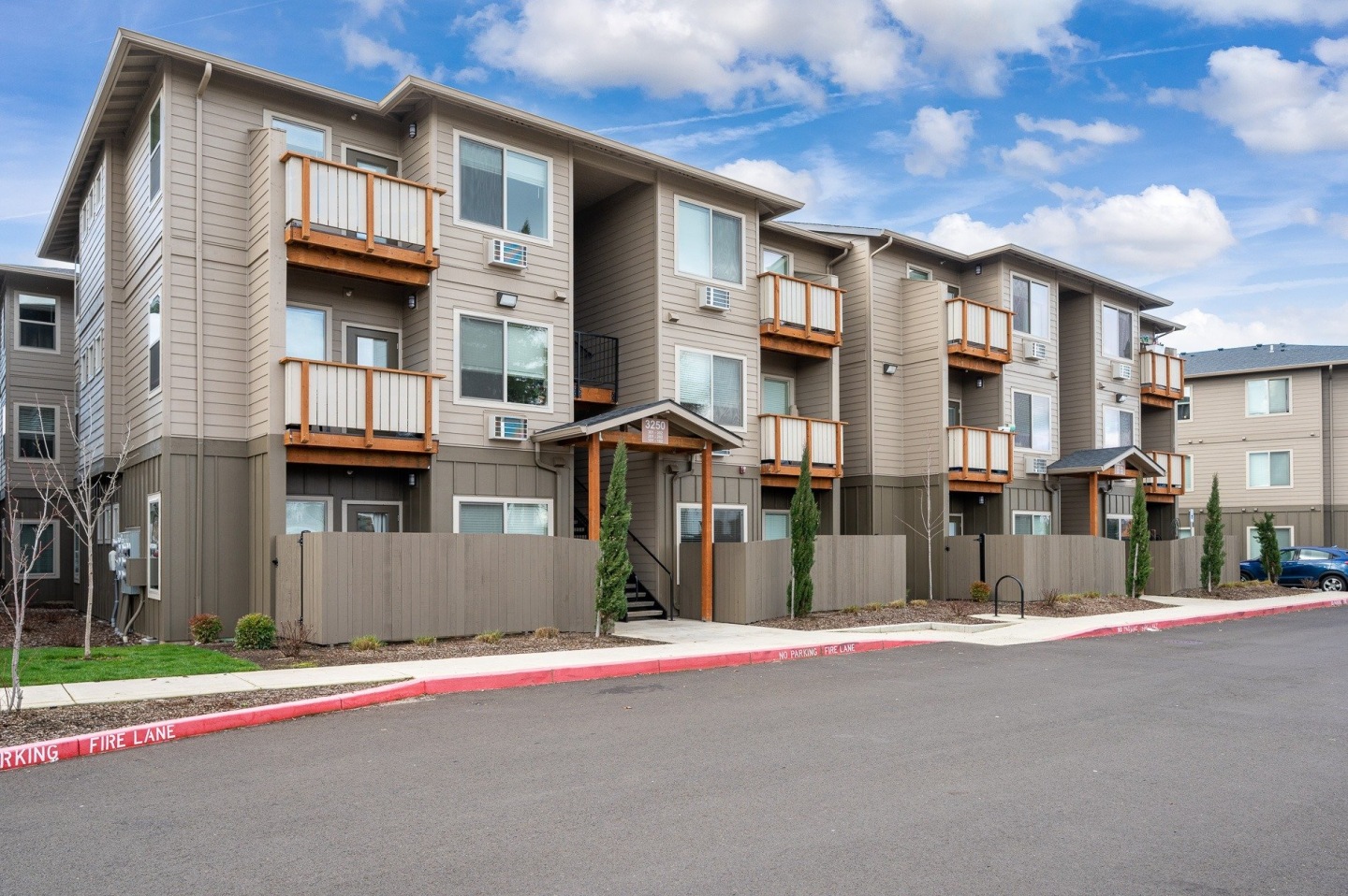 Willow Tree Place Apartments Image 9