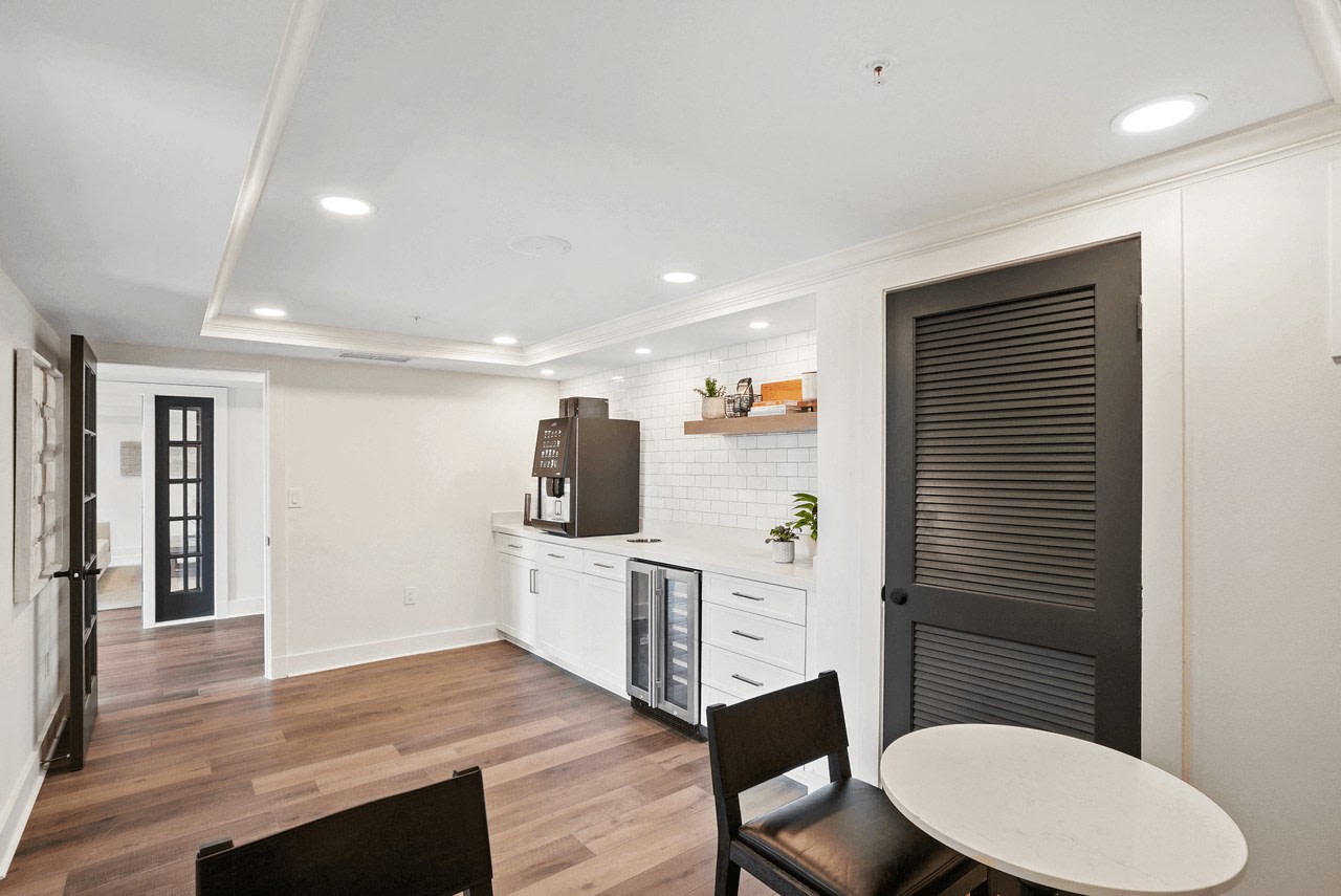 Gables Grand Plaza Apartments Image 26
